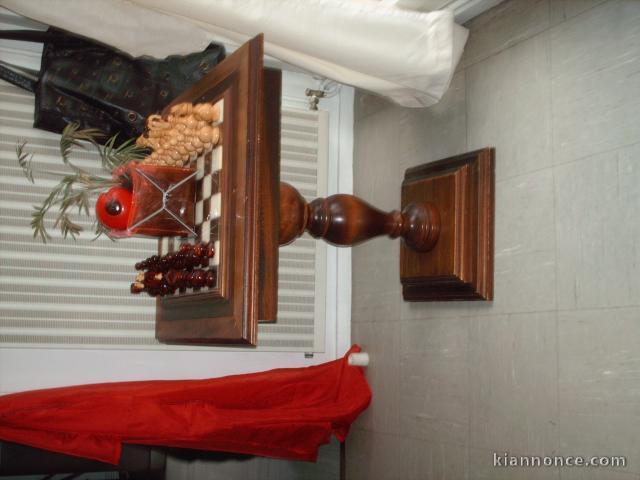 RARE ECHIQUIER SUR PIED