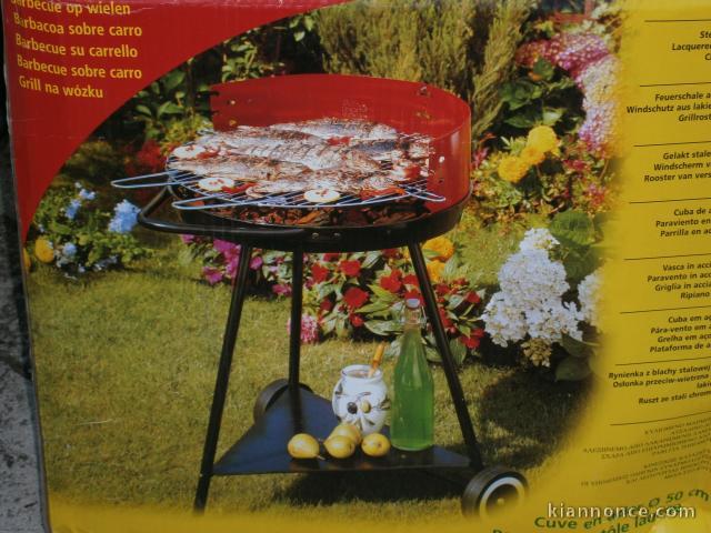 barbecue neuf à roulettes