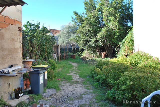 En exclusivité vend maison de village avec jardin