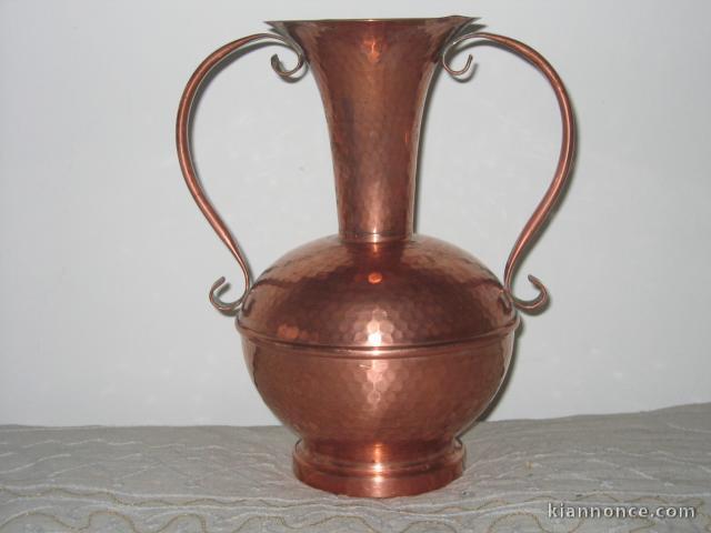AMPHORE EN CUIVRE/DECORATION