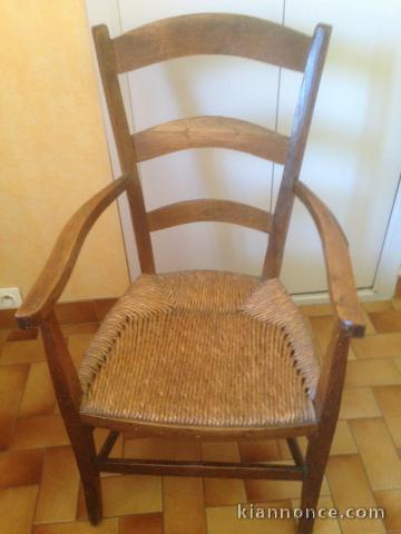 Fauteuil ancien campagne aveyronnais
