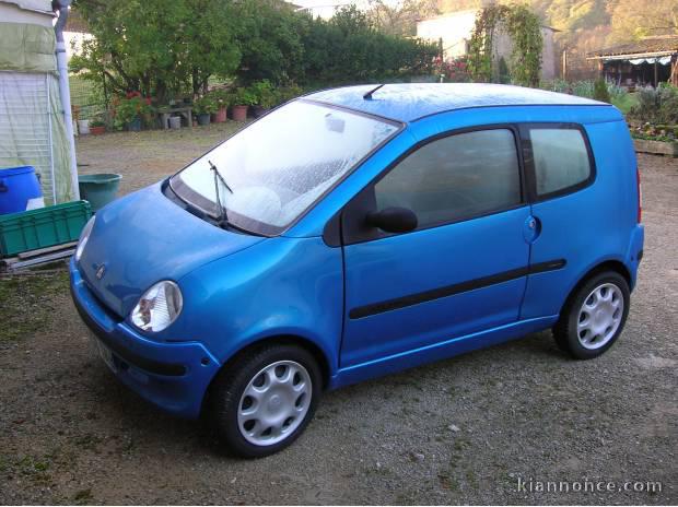 Voiture sans permis AIXAM 2004