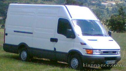 Je déménage dimanche.