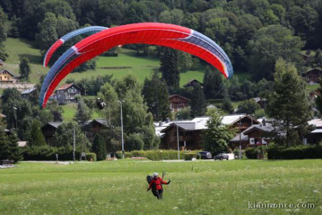 	 Voile de parapente en très bon état