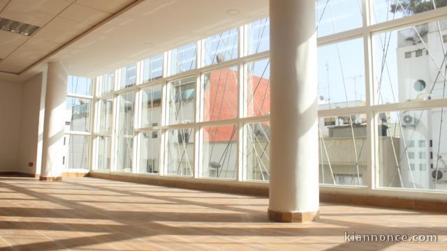 Plateau des bureaux en location à l\