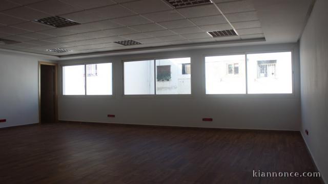 Plateau des bureaux en location à l\