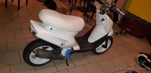 mbk booster bcd en tres bon etat