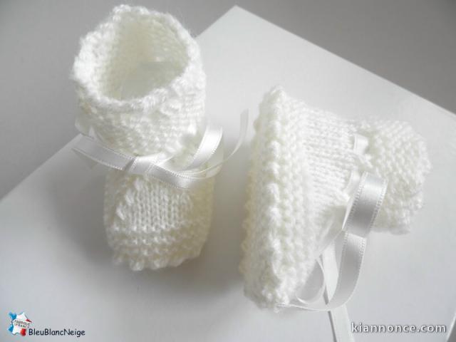 Tricot layette bb fait main chaussons