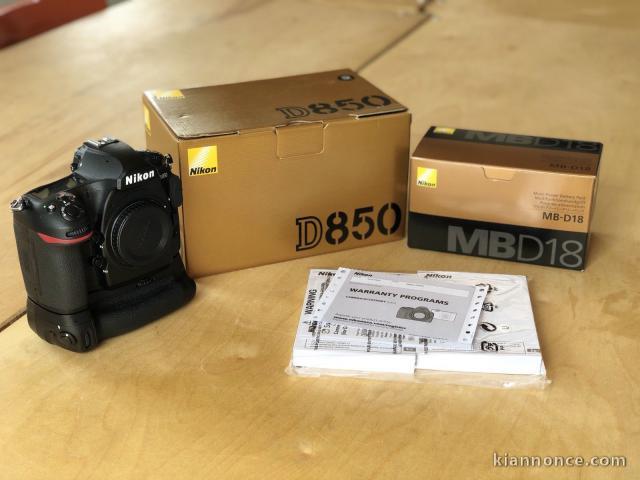 NIKON D850 AVEC ACCESSOIRES