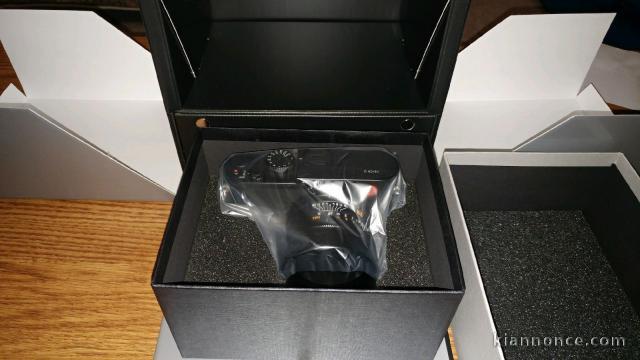 LEICA Q TYPE 116 AVEC ACCESSOIRES