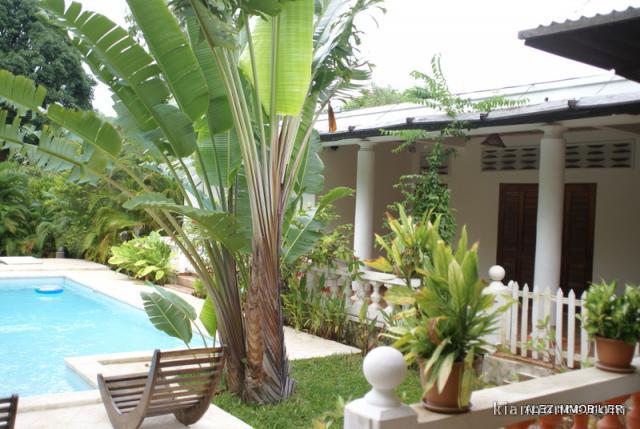 VENTE MAISON T5 AVEC MEUBLES - Majunga ( Madagascar )