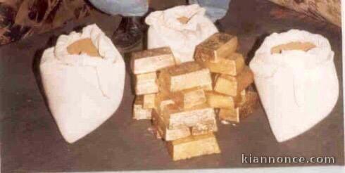 gold powder and gold ingot