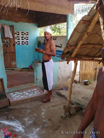 GRAND MAITRE MARABOUT DES TRAVAUX D\