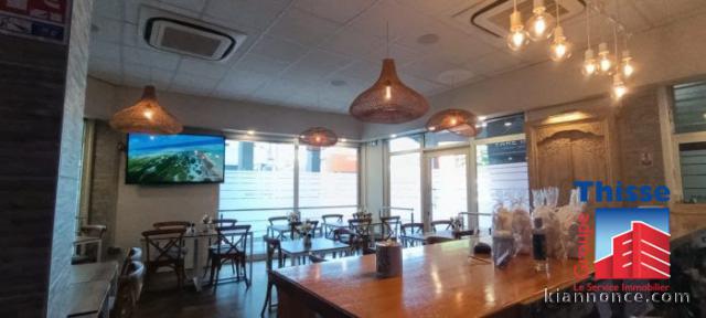 RESTAURANT / BAR avec licence IV - Emplacement N° 1 à Papeete