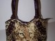 sac l&eacute;opard genre velours