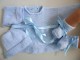 Tricot laine b&eacute;b&eacute; fait main trousseau bleu 