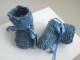 Tricot b&eacute;b&eacute; chaussons bleu charron laine