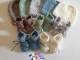 Bonnet et chaussons mod&egrave;les layette tricot&eacute;s main tricot b&eacute;b&eacute; et 